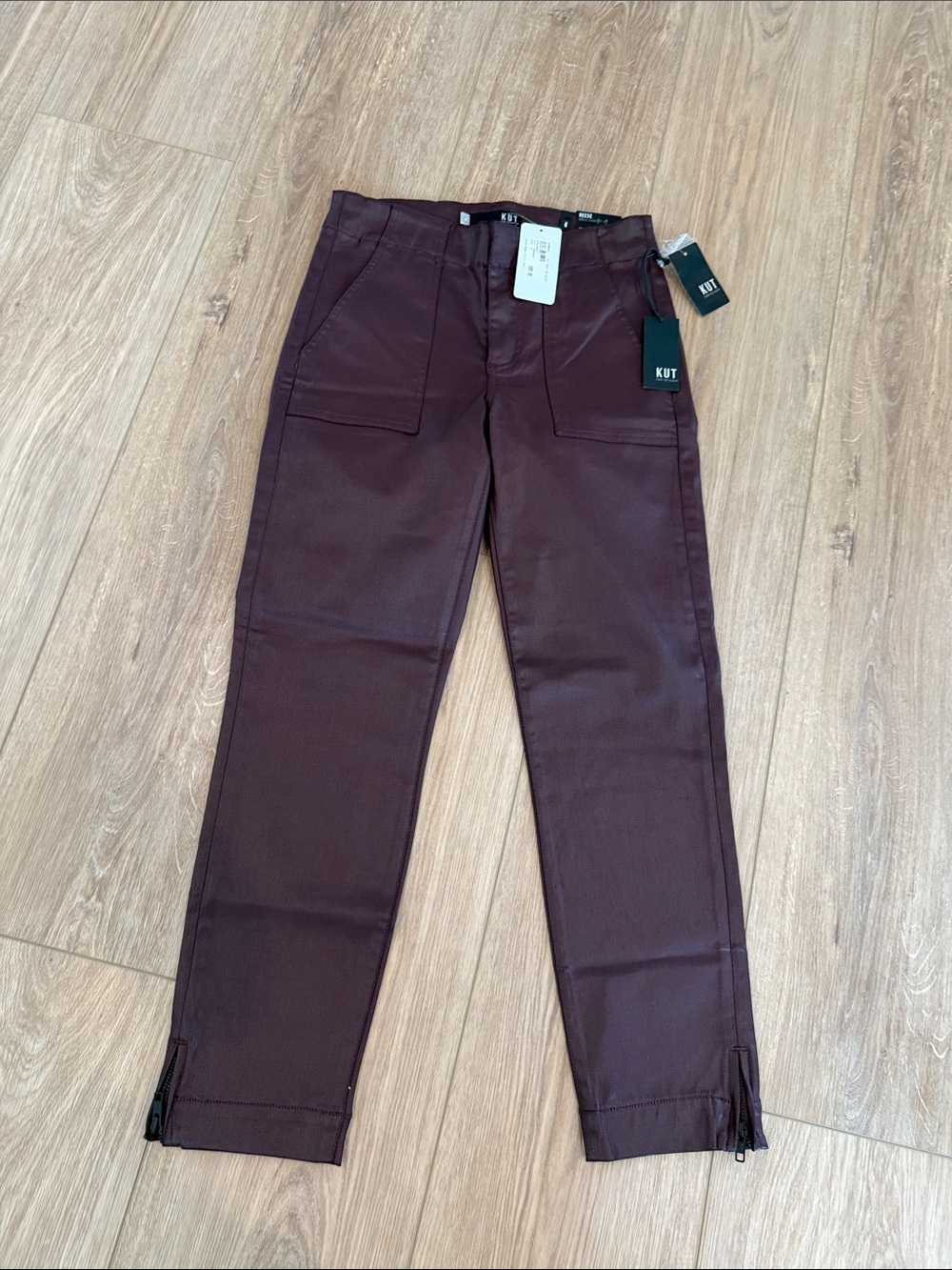 NWT Kut from the Kloth Burgundy Zip-Hem Ankle Jeans